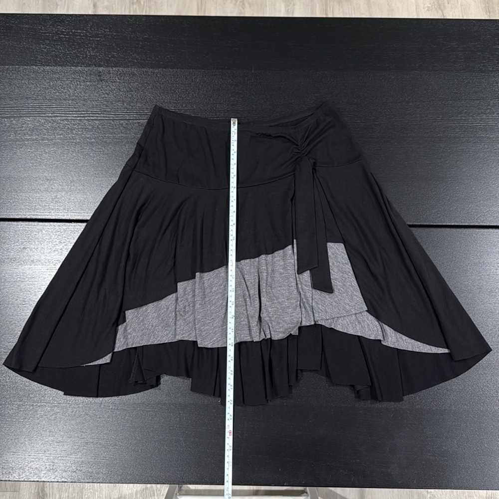 Tracy Evan’s Flowy Layered Grey and Black with Bow Tie - L - Picture 7 of 8